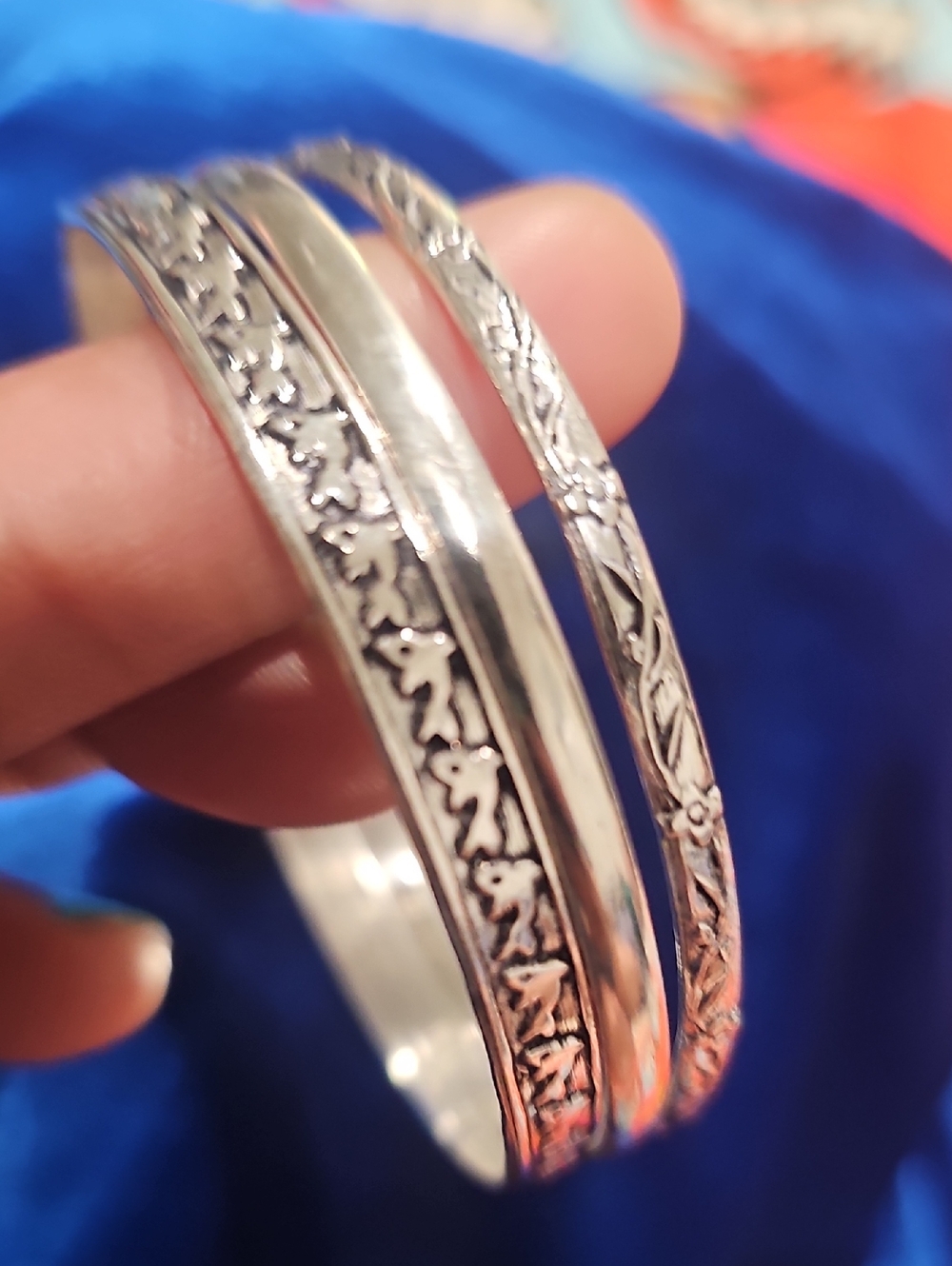 925 Sterling Silver Floral Etched Bangle Set Of Three Ladies Size 8 And New. - Picture 4 of 8